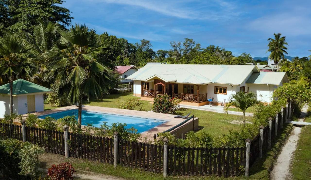 Jms Ventures Guesthouse - Private Pool ラ・ディーグ島 エクステリア 写真